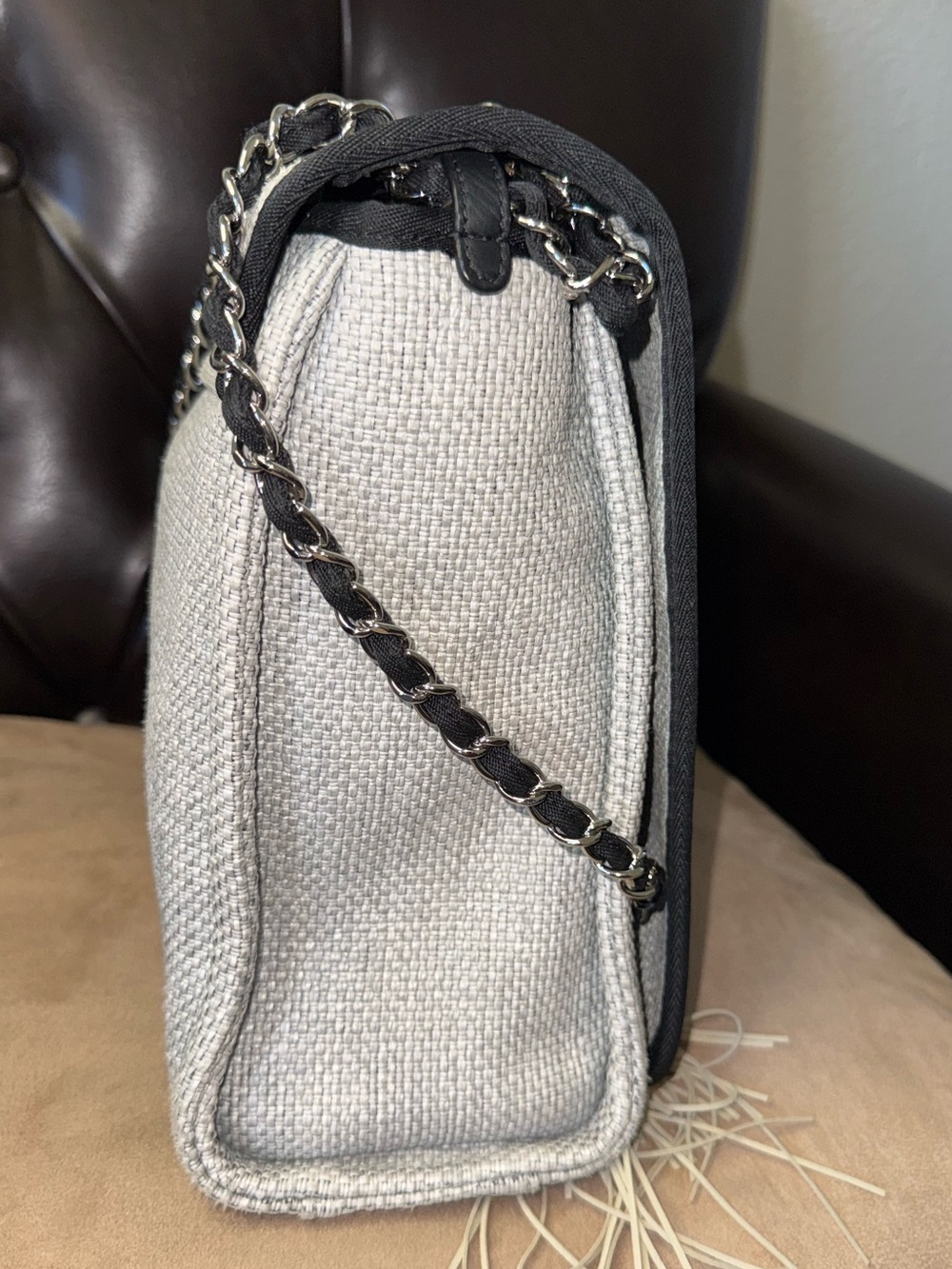 💎AUTHENTIC CHANEL GRAY RAFFIA DEAUVILLE MESSENGER/SHOULDER BAG/CROSSBODY-EUC - Picture 11 of 17